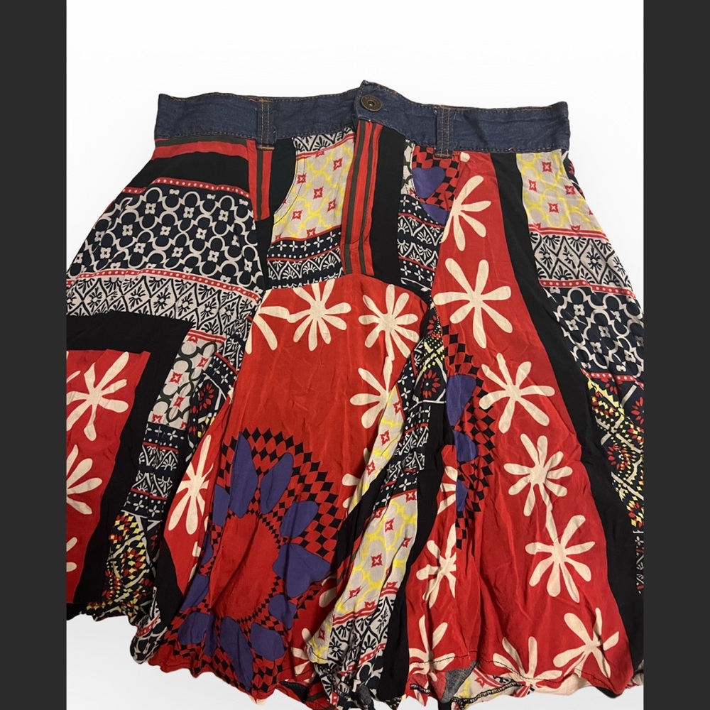 Beautiful DESIGUAL SKIRT